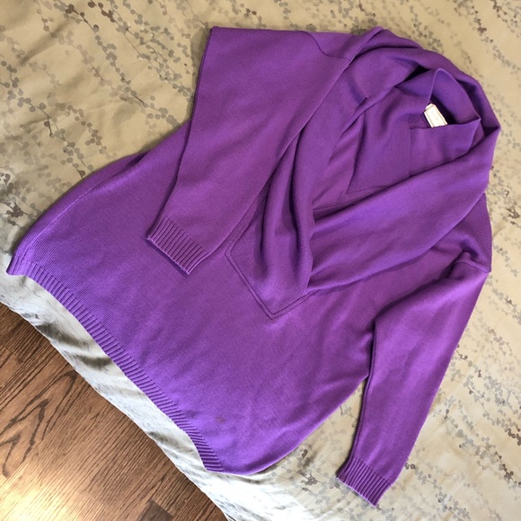 Versace Made in Italy Scoop Neck Sweater - Picture 1 of 5